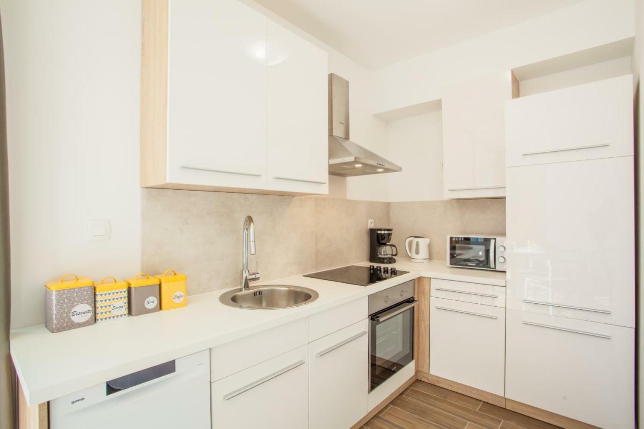 Apartment D Крес Екстериор снимка